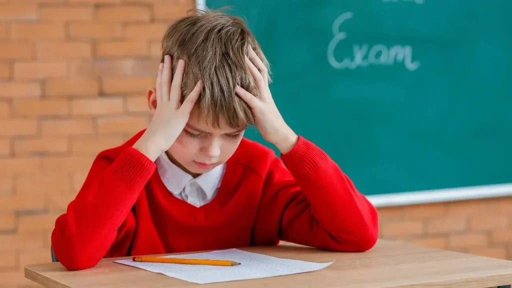 چگونه استرس کودکان را تشخیص دهیم و کاهش دهیم؟